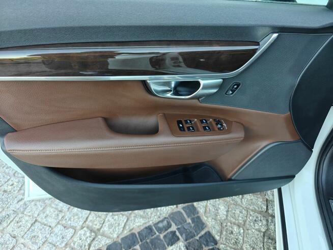 Volvo V90 D4 190 KM Inscription Geartronic Panorama Bezwypad