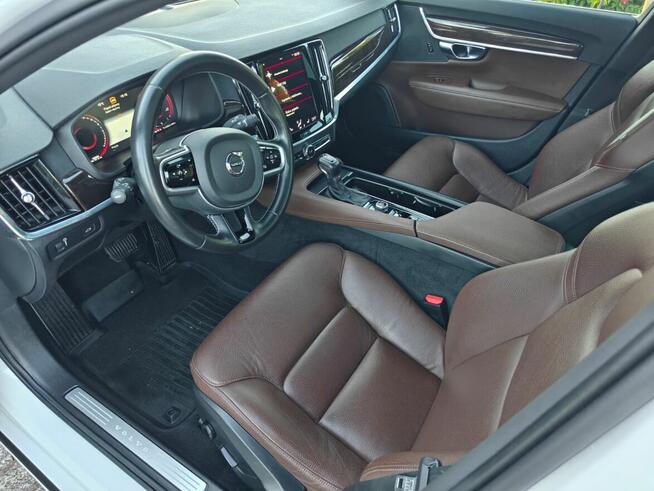 Volvo V90 D4 190 KM Inscription Geartronic Panorama Bezwypad
