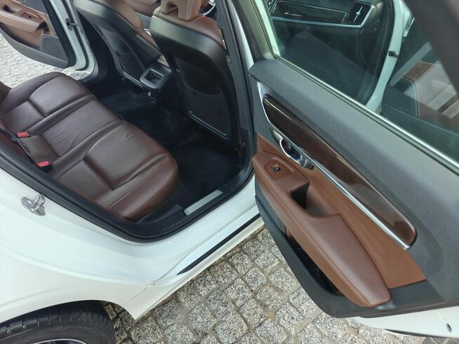 Volvo V90 D4 190 KM Inscription Geartronic Panorama Bezwypad