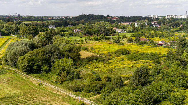 Działka budowlana ~14 arów z bezterminową WZ
