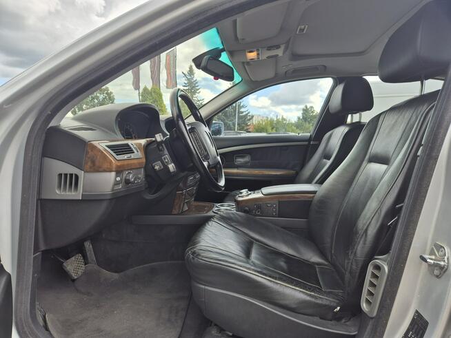 BMW 735