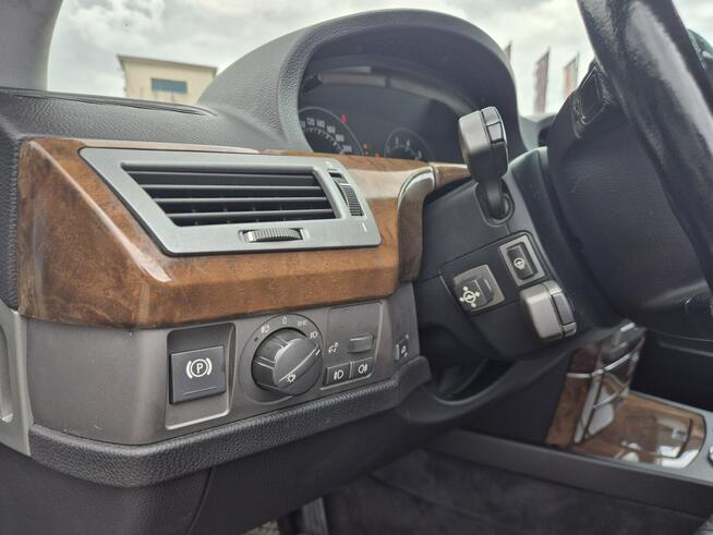 BMW 735