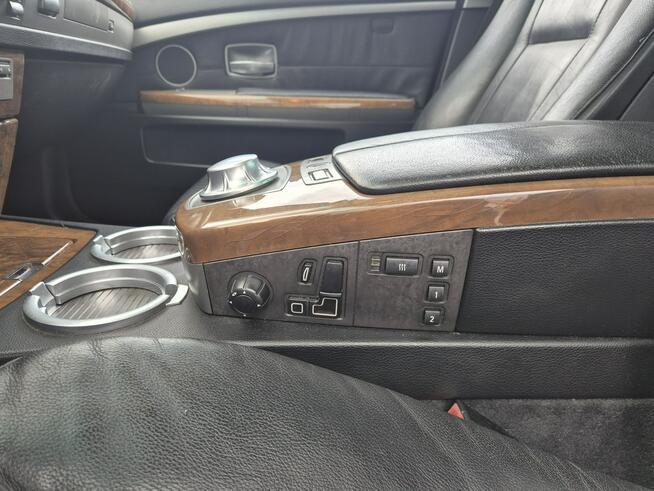 BMW 735