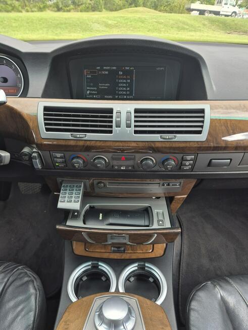 BMW 735