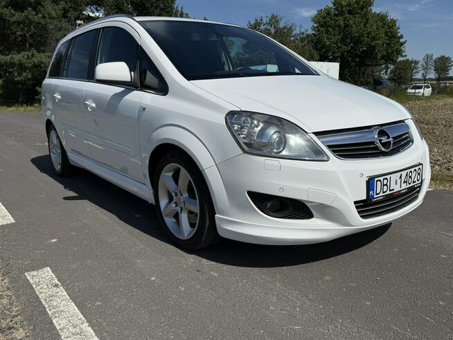 Opel Zafira 1.7CDTI 125KM OPC Family 7-osob. Zadbany Navi PDC Bixenon Bezwypadkowy