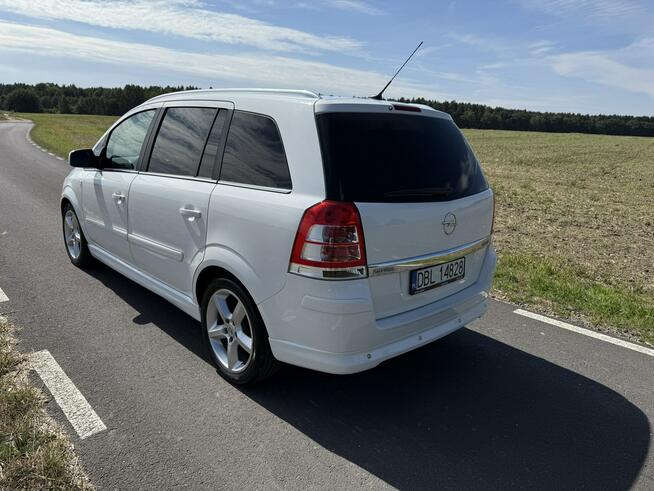 Opel Zafira 1.7CDTI 125KM OPC Family 7-osob. Zadbany Navi PDC Bixenon Bezwypadkowy