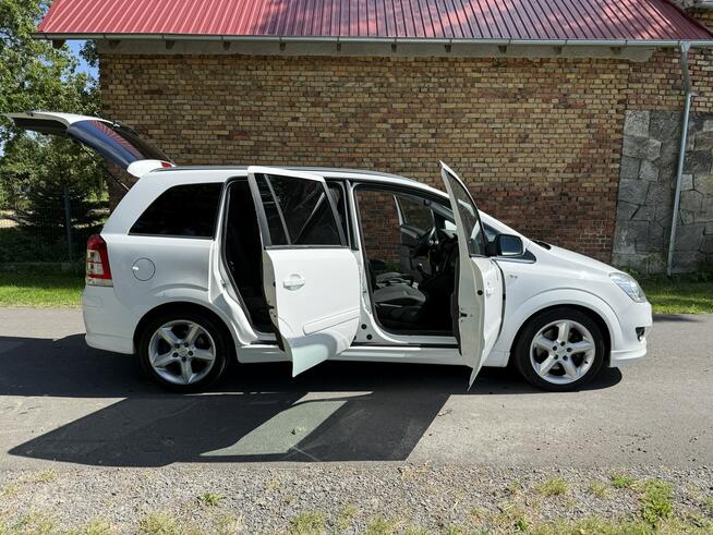Opel Zafira 1.7CDTI 125KM OPC Family 7-osob. Zadbany Navi PDC Bixenon Bezwypadkowy
