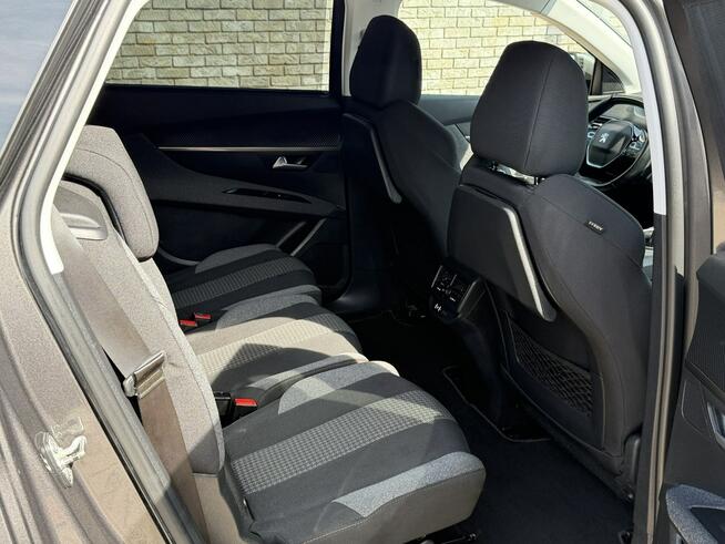 Peugeot 5008 Active 7-osobowy Benzyna 130KM Niski przebieg