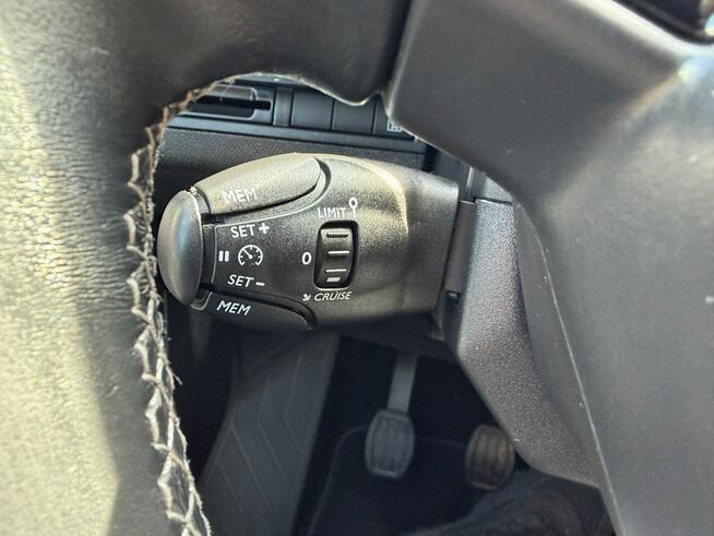 Peugeot 5008 Active 7-osobowy Benzyna 130KM Niski przebieg