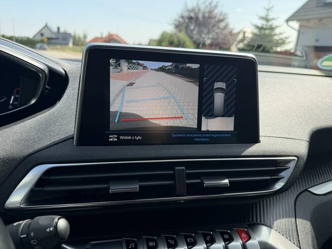 Peugeot 5008 Active 7-osobowy Benzyna 130KM Niski przebieg