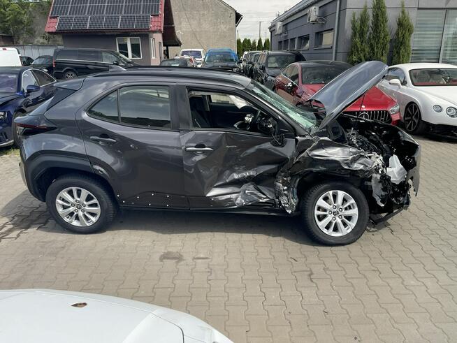 Toyota Yaris Cross Automat AWD Hybryda Kamera Podgrzewanie Virtual 116KM