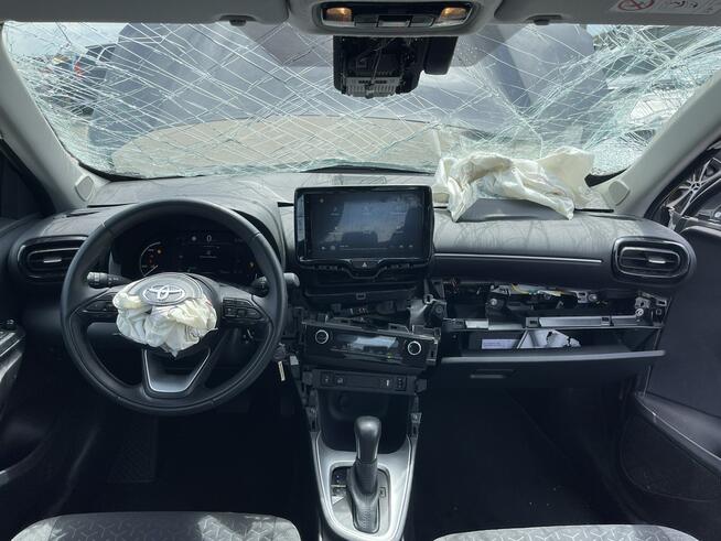 Toyota Yaris Cross Automat AWD Hybryda Kamera Podgrzewanie Virtual 116KM