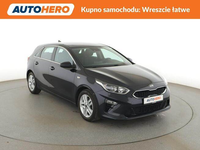Kia Cee'd klima auto navi grzane fotele kamera i czujniki parkowania