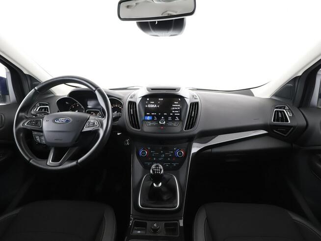 Ford Kuga 4x4 bixenon led navi auto klima grzane fotele el klapa blis