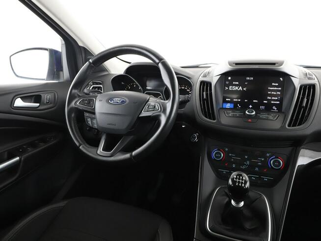 Ford Kuga 4x4 bixenon led navi auto klima grzane fotele el klapa blis