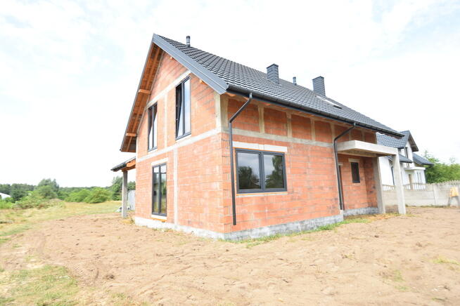 Komfortowy dom do wykończenia.