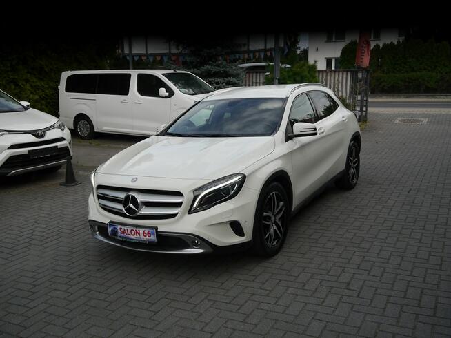 Mercedes GLA 180 1.6b Led Navi Xenon Skóra Stan Idealny bezwypadek Niemiec Gwarancja12m