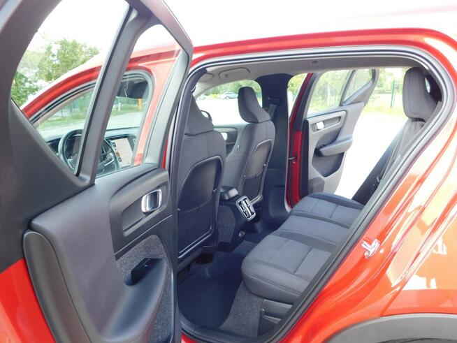 Volvo XC 40 z Gwarancją Bezwypadkowy Kamera Parkowanai