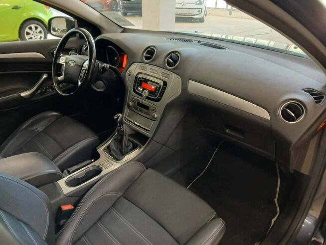 Mondeo 2.0 Turnier 146km SKÓRA czujniki SERWIS klima BEZWYPADEK 2011