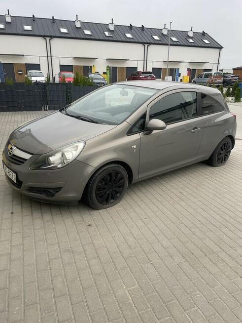 Syndyk sprzeda 1/2 samochodu Opel Corsa 2010 r.