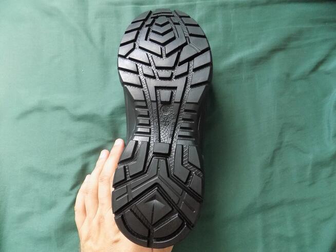 BUTY MENDI