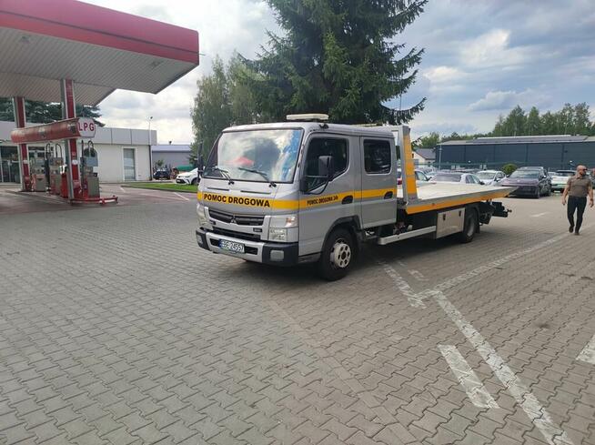 Auto Laweta holowanie platforma hydrauliczna Pomoc drogowa w