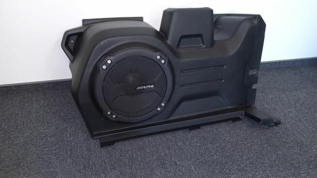 Boczek bagażnika prawy z subwooferem Alpine Jeep Wrangler JL