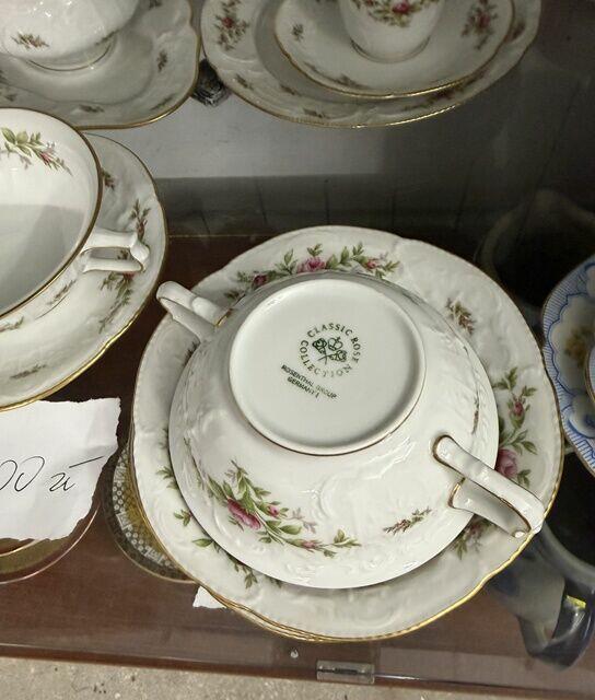 Wyprzedaż garażowa / Kolekcja staroci i porcelany z Niemiec