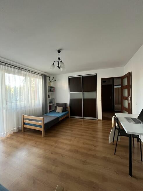 Przestronny pokój dwuosobowy z balkonem