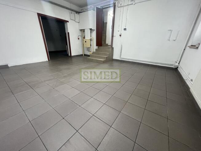 Magazynz biurem,ogrzewany,wys3m,Jelonki