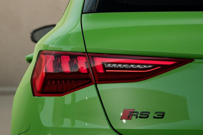 Audi RS3 MatrixLED_Alcantara_B&O_Kamera_SportowyWydech_Gwarancja_FV23%