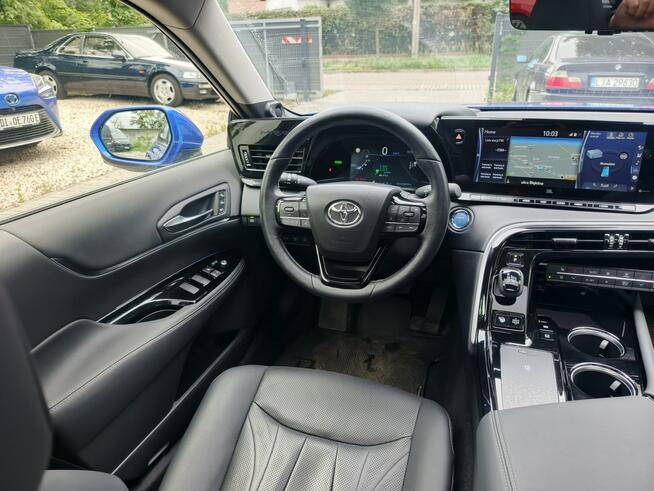 Toyota Mirai 2021r 18 tyś km ! stan idealny gwarancja Toyoty do 2031r! cena 66500zł