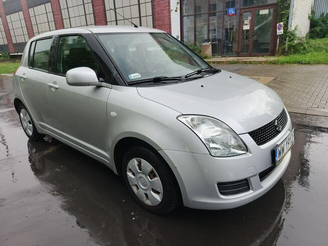 Suzuki Swift 2010r 5 drzwi 1 właściciel serwisowany stan bdb ! cena 13500 zł !