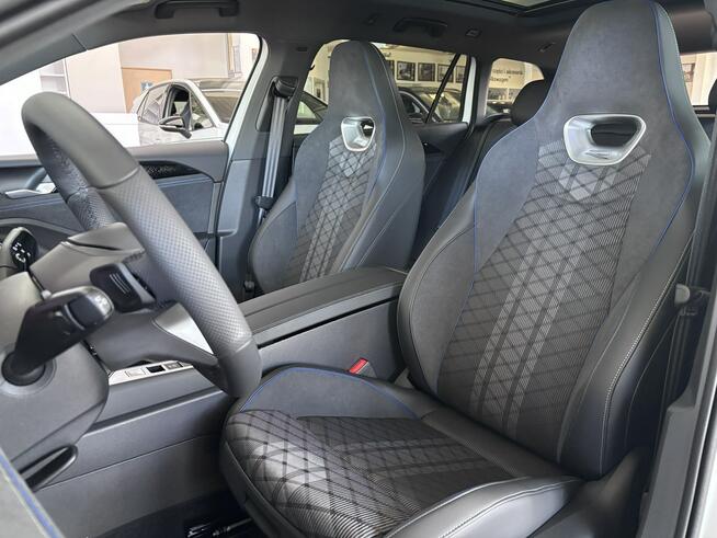 Volkswagen Passat R-Line Plus 2.0 TSI 204KM automat pakiet IQ.DRIVE Hak holowniczy