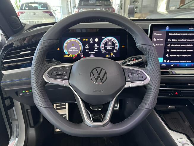 Volkswagen Passat R-Line Plus 2.0 TSI 204KM automat pakiet IQ.DRIVE Hak holowniczy