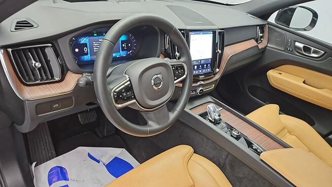 Volvo XC 60 B5 D AWD Ultimate Bright aut ! Z Polskiego Salonu ! Faktura Vat !