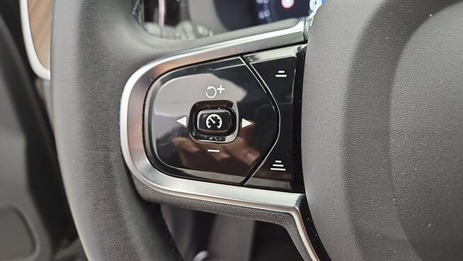 Volvo XC 60 B5 D AWD Ultimate Bright aut ! Z Polskiego Salonu ! Faktura Vat !