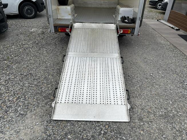 Renault Master kontener niskopodwoziowy niskopodłogowy