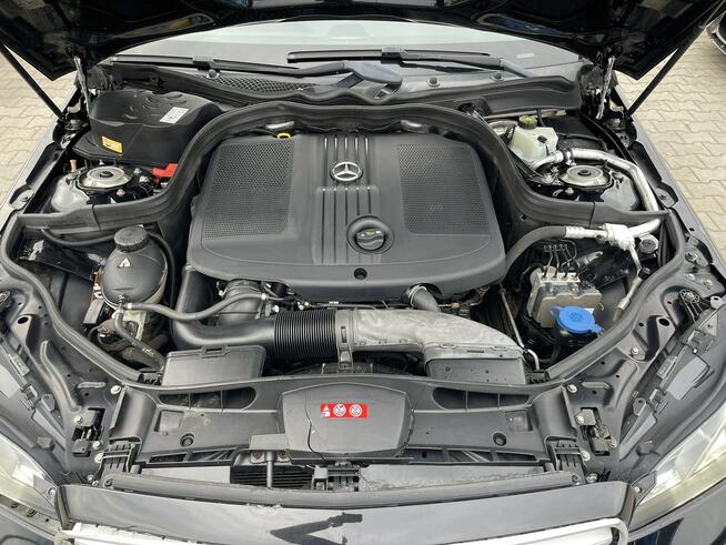 Mercedes E 200 HAK Automat Skóra Podgrzewanie Czujniki park.