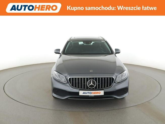Mercedes E 220 Automat Avantgarde Navi Tempomat Grzane Fotele Multibeam Kamera HUD