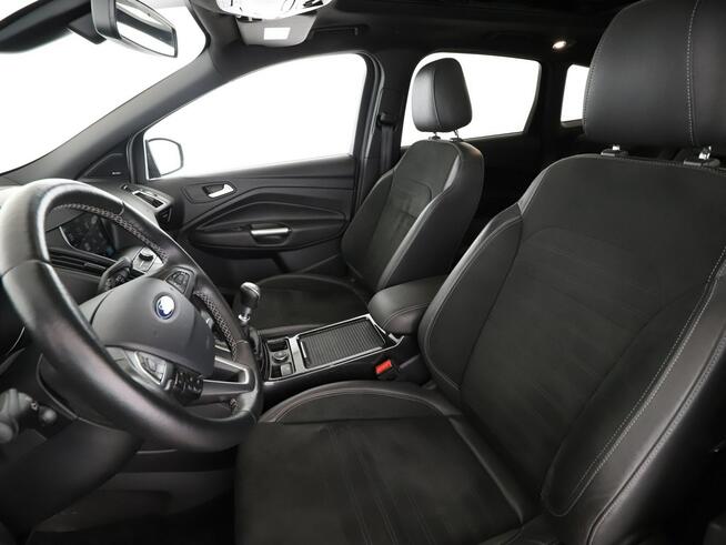 Ford Kuga ST-line bixenon navi kamera panorama grzane fotele auto klima