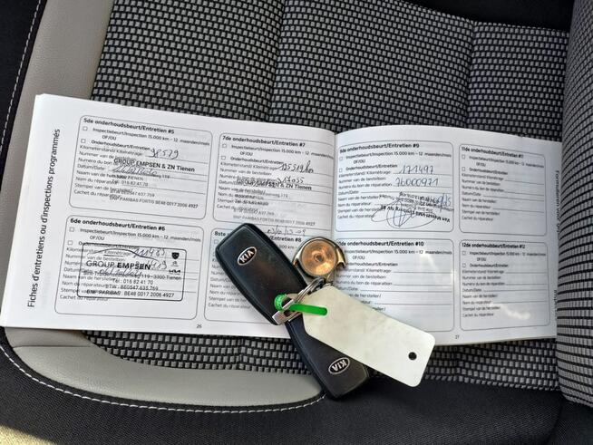 Kia Cee'd 1.6 benzyna 135km / Automat / Kamera / Keyless / Łopatki / Zadbana