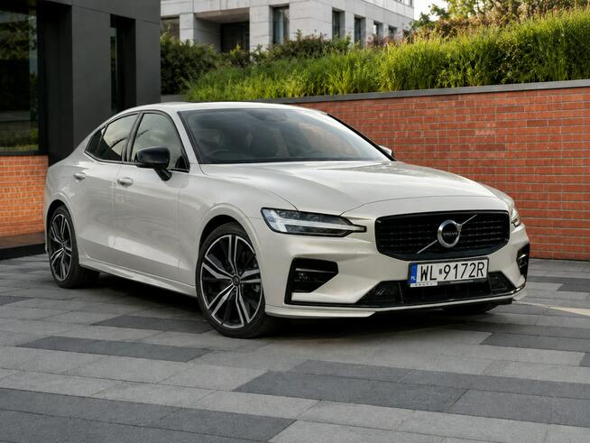 Volvo S60 Exterior Styling | 19" | Panorama | Harman Kardon | AWD | Salon PL