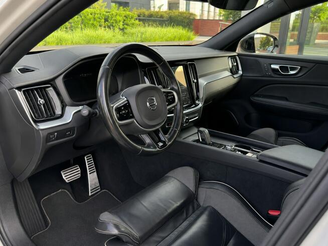 Volvo S60 Exterior Styling | 19" | Panorama | Harman Kardon | AWD | Salon PL