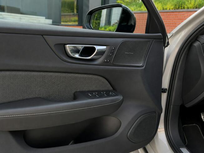 Volvo S60 Exterior Styling | 19" | Panorama | Harman Kardon | AWD | Salon PL
