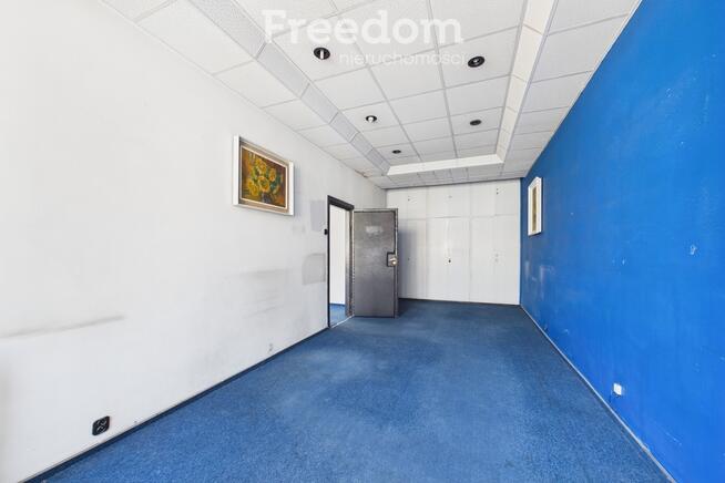 Lokal 44,9 m² z parkingiem, centrum Częstochowy