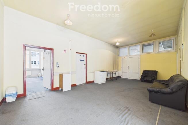 Lokal w centrum Częstochowy 61,9 m² | Parking