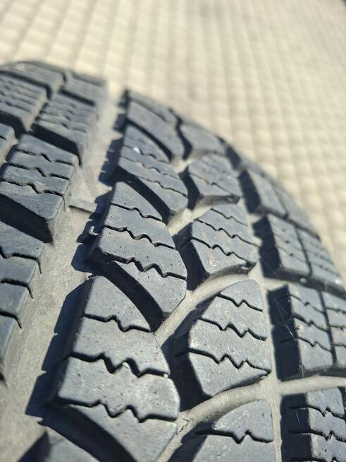 Opony 215/55/17 r KORMORAN SNONPRO B2 m+s 98v bieżnik ok 9 m