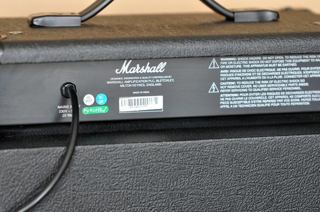 Wzmacniacz basowy Marshall combo MB15 - Stan prawie jak nowy