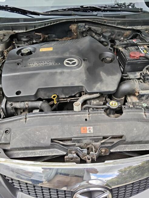 Samochód osobowy - Mazda